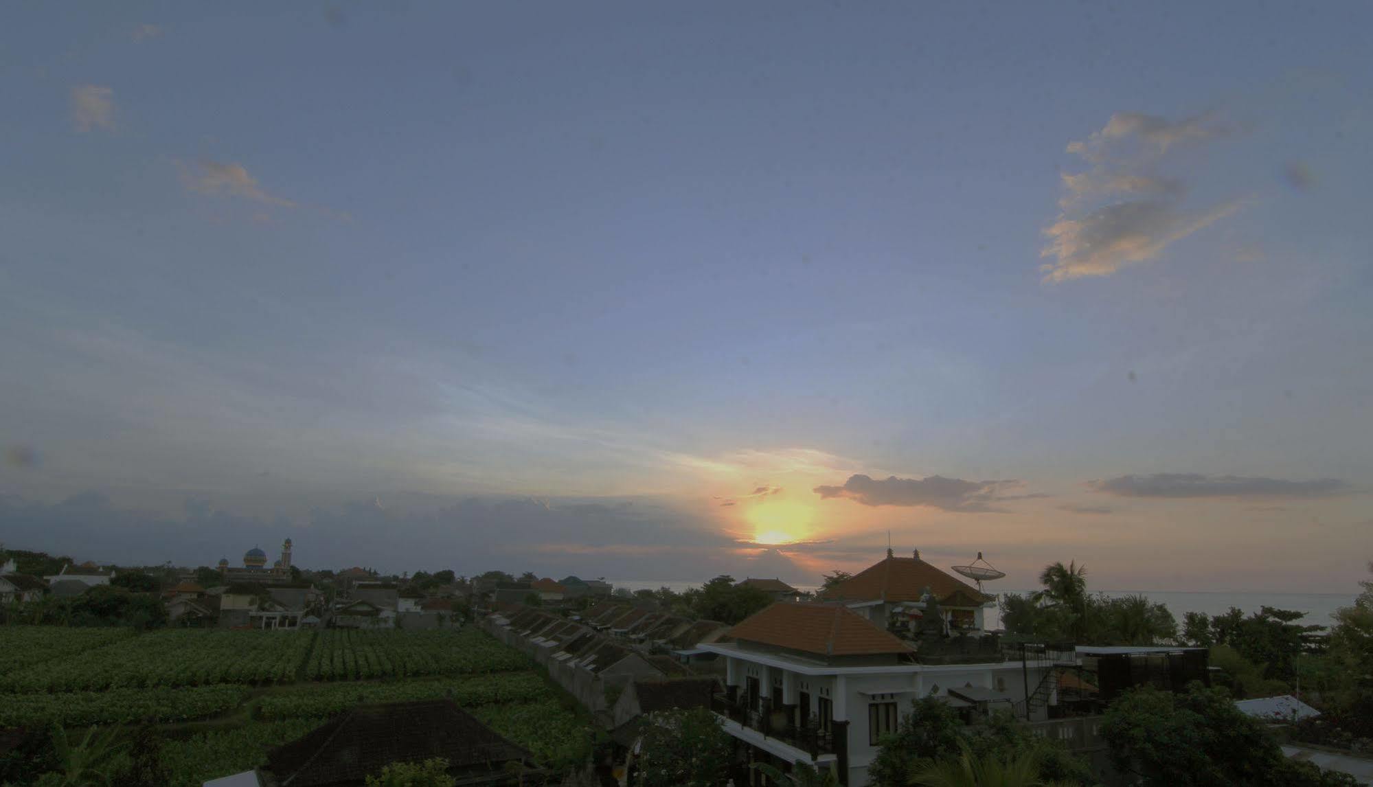 Hotel Mandari Pabean Buleleng Exteriör bild