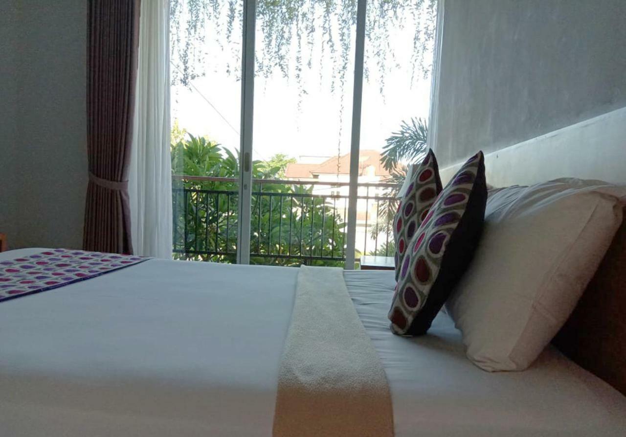 Hotel Mandari Pabean Buleleng Exteriör bild